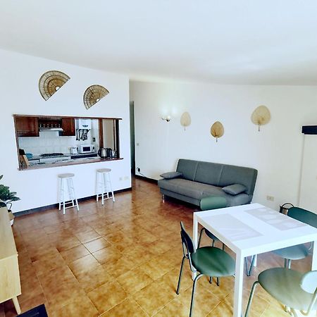 Casa Smile Apartment อาลัสซิโอ ภายนอก รูปภาพ